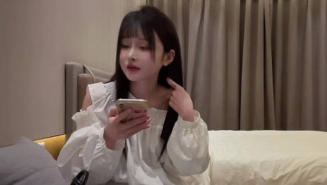 约炮乖巧温柔长相甜美的美少女-鸠摩智剧情 封面