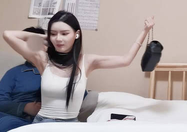 长腿嫩模极品炮架-硬壳探花剧情 封面