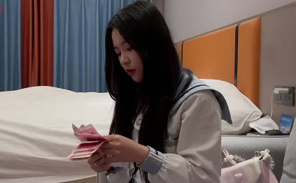 约操18岁小嫩妹娇小可爱-鸠摩智剧情 封面
