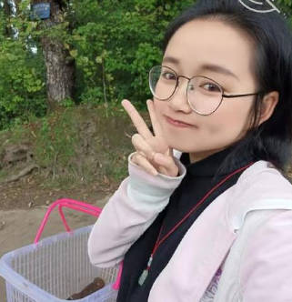 约操嫩穴人妻剧情 封面