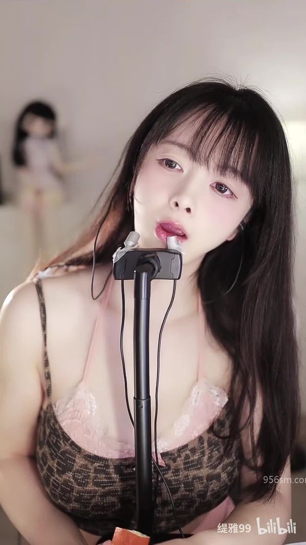 缇雅99 ASMR  居然全部吞进去了