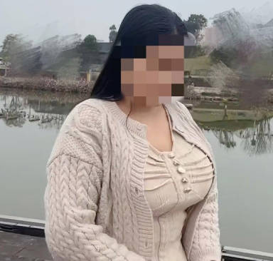 在妈妈的花园里挖丫挖丫挖剧情 封面