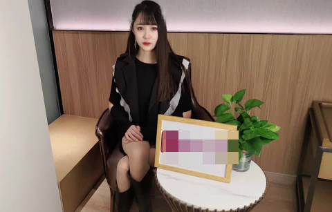 离家出走被陌生人好心相救-糖糖 封面