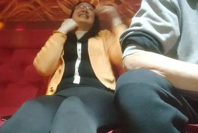李总探花02-16约单位人妻KTV唱歌开房 封面