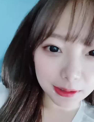 极品高三小妹自慰直播 封面