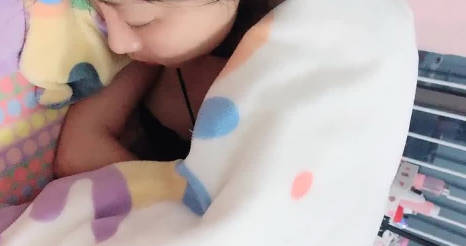 趁哥哥上夜班爬进寂寞嫂子的被窝 封面