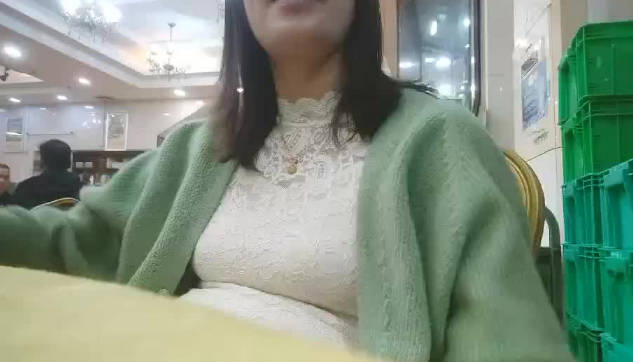 李总探花12-21请离异的同事吃饭后上床 封面