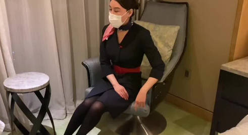 约炮真实骚空姐的体验 封面