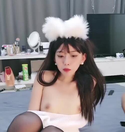 颜射黑丝兔女郎 封面