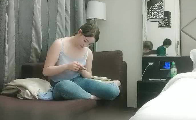 利哥寻花12-01美体小姐姐 封面