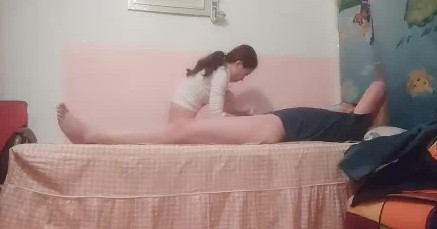 直播城中村的按摩小店找小姐 封面