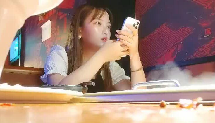 朋友介绍相亲女吃完火锅直接上床 封面海报