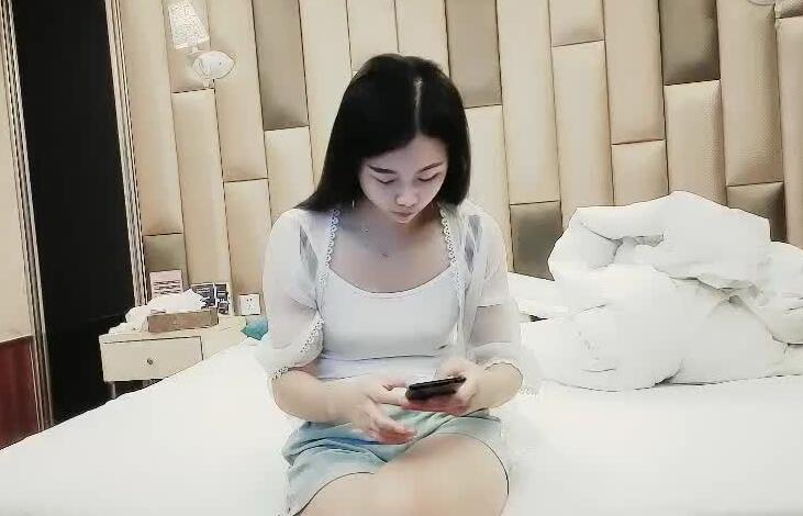老婆姨姐探花09-24文员气质的青年 封面