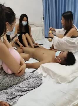 一王四后大乱交 封面