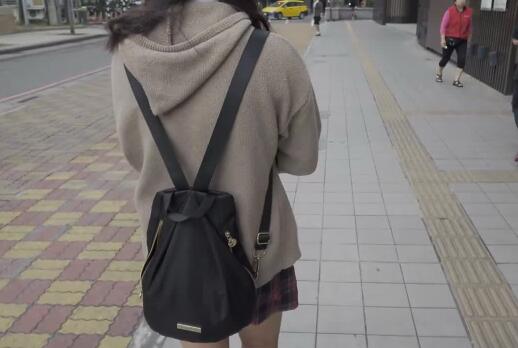 刚放学的高中妹子-风流财子 封面