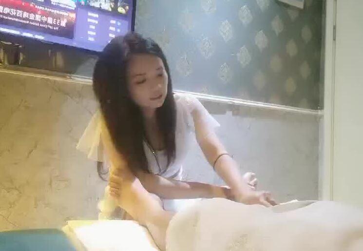 伟哥寻欢09-11刚上班没多久的小嫩妹 封面