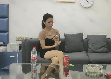 小马寻花08-07高挑的车模 封面