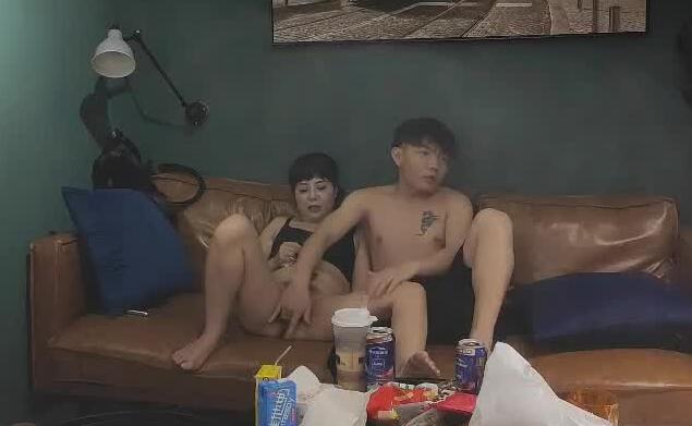 专找老阿姨玩07-27调教收租熟女 封面