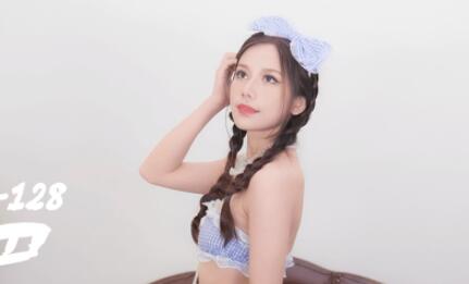 果冻传媒91CM-128弟妹跟我吧-杨柳 封面海报
