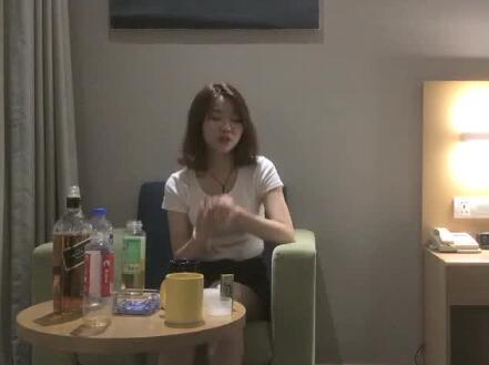 奥特曼约良家喝酒07-26约会淑女 封面