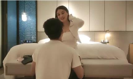 文轩探花05-23御姐是真的骚 封面