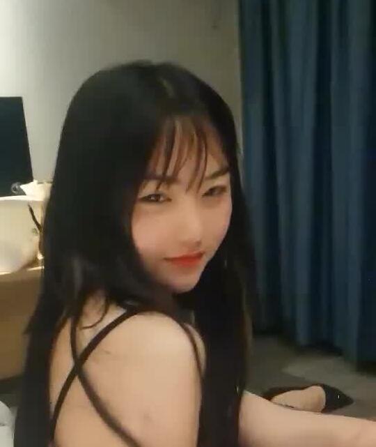 小姨子和姐夫05-09新小姨子上播 封面海报