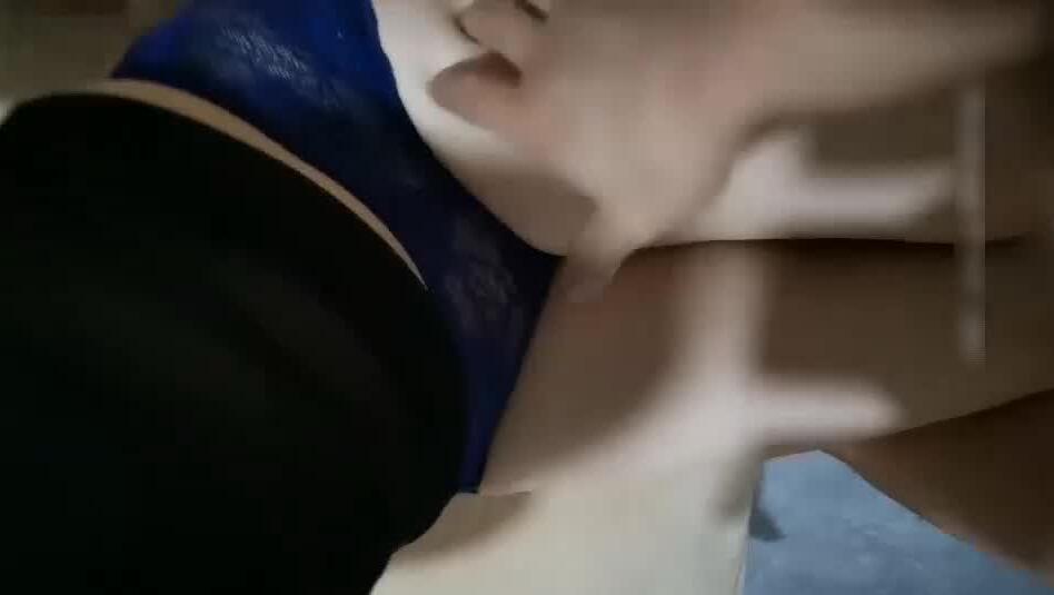 硬上合租美女 封面