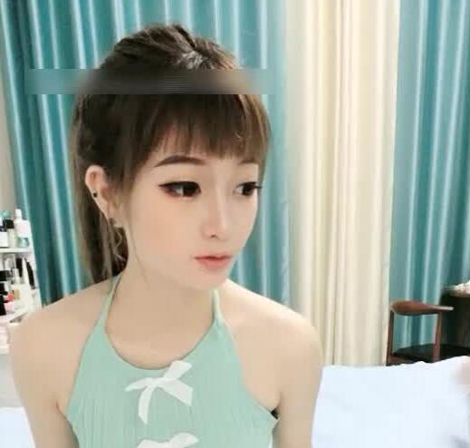 小姐姐19岁03-29喜欢后入的感觉 封面