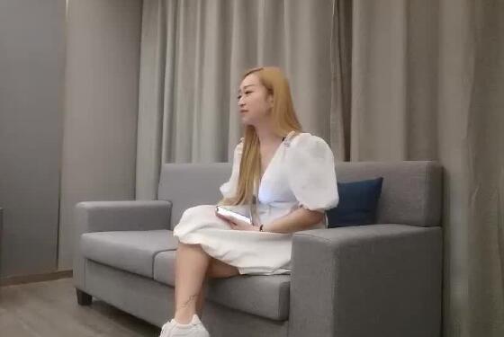 小祁探花03-21高个兼职美女 封面