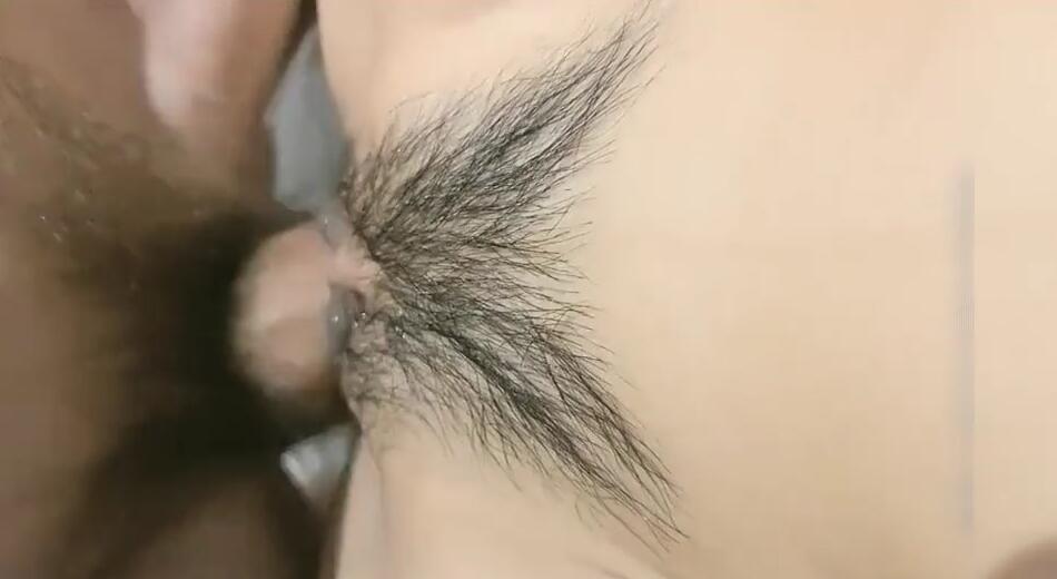 身体火辣的车模被无套 封面