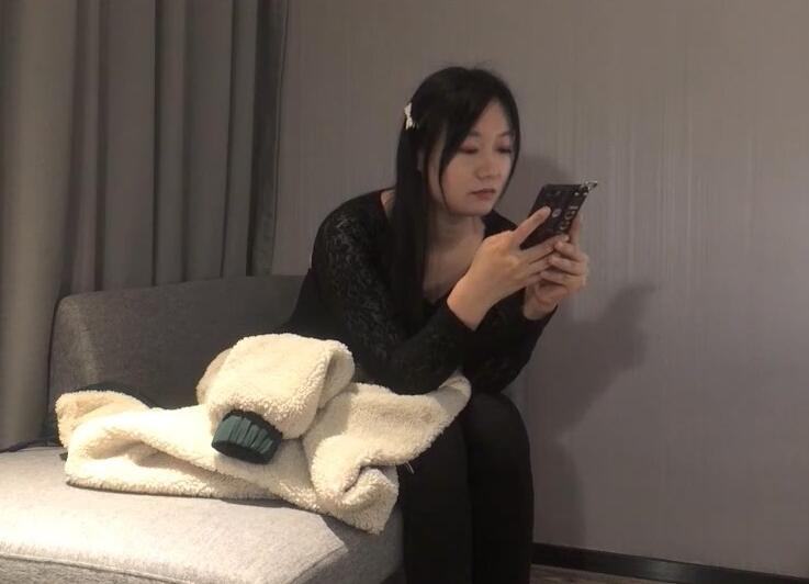 文轩探花02-14黑丝丰满小姐姐 封面