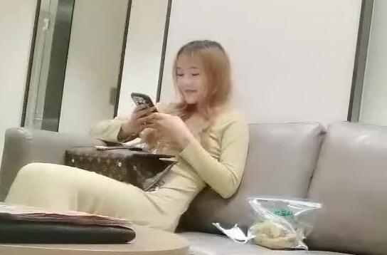 91沈先生03-28性感嫩妹 封面