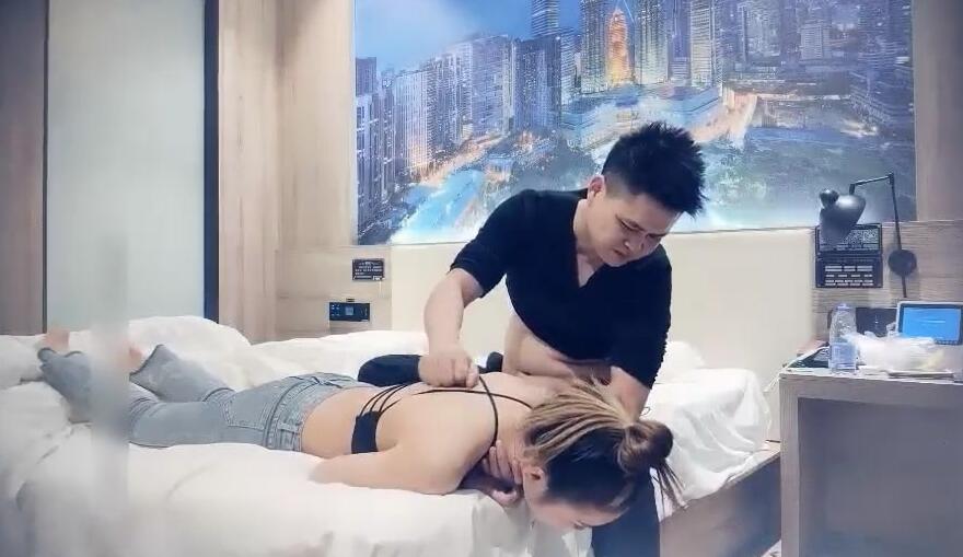 冒烟探花03-36妹子喝醉被带到酒店暴操 封面