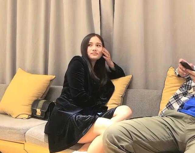 小宝寻花10-27丰满妹子问小宝你是不是吃药了 封面