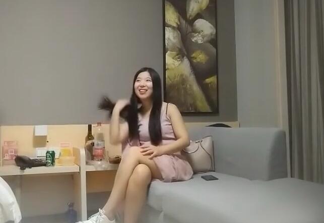 肌肉佬寻花12-11陌陌约了个有孩子的少妇 封面
