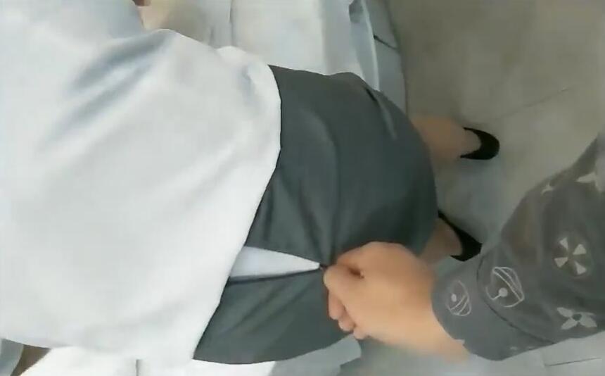 酒店客服换床单被客人强奸 封面