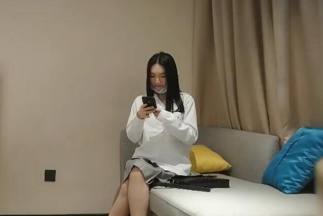 鸭总侦探11-1斯文小姐姐 封面