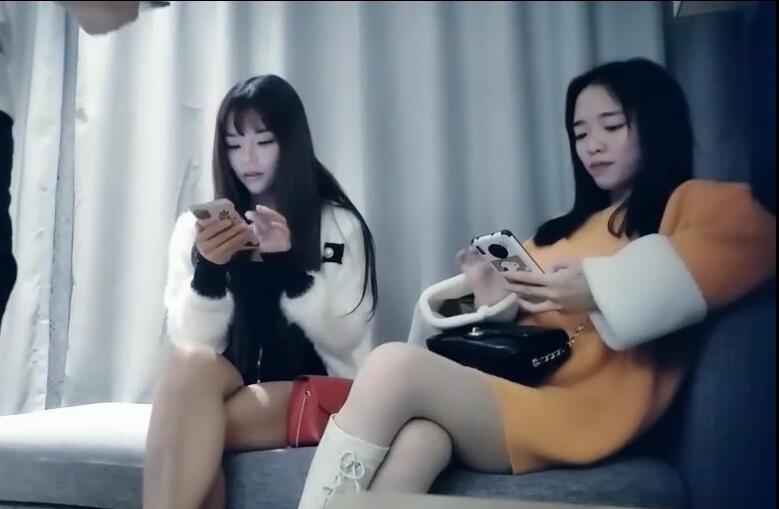 七天高端外围10-25半夜来的年轻小妹 封面