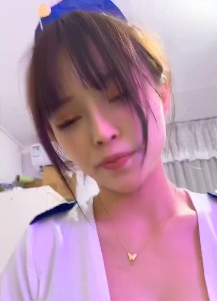 00后小师妹女上位真的猛 封面