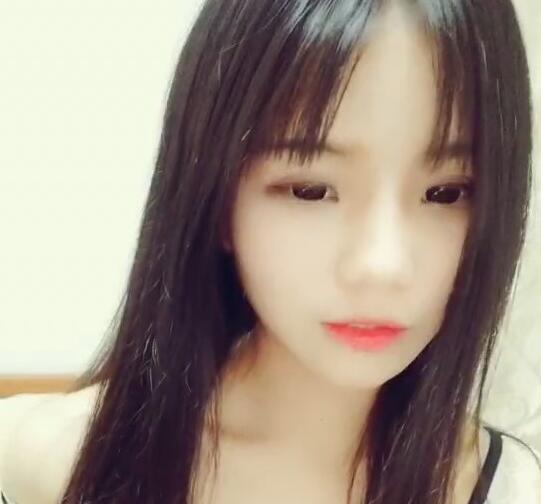温顺的表妹手机进水拿来修没想到是这种人 封面