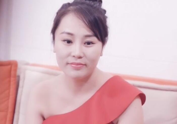 色情催眠师妇人登门求子假治疗真爆射 封面