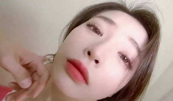 无套内射顶级少妇 封面