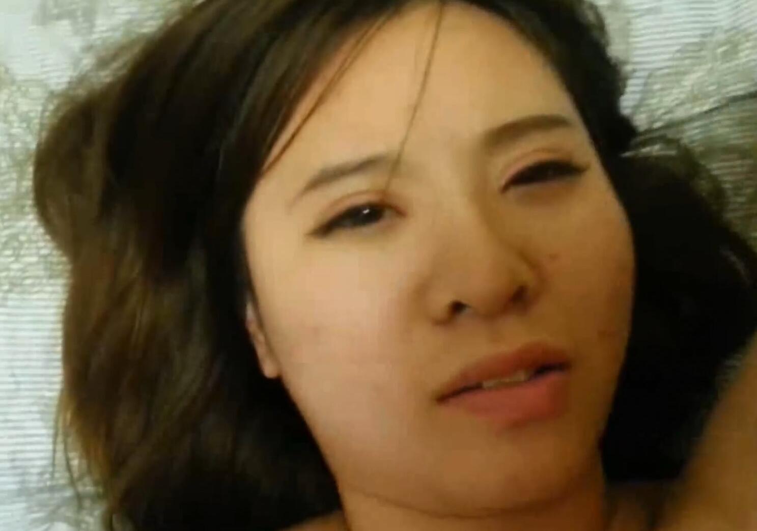 潜规则有点害羞的女下属 封面
