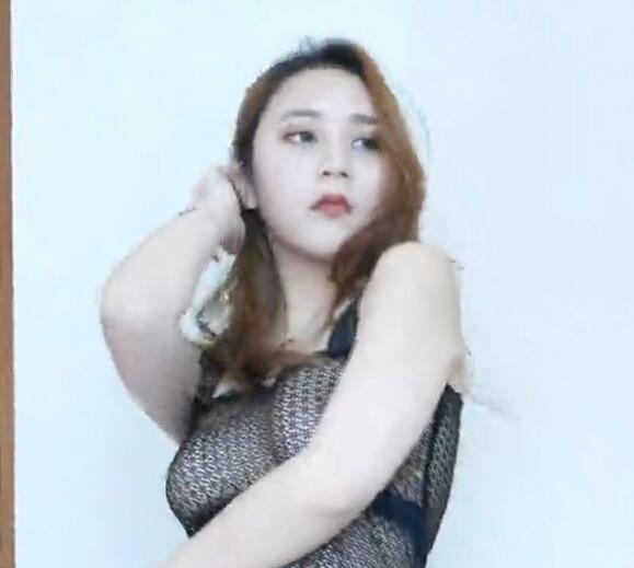 少见的国模黑丝私拍 封面