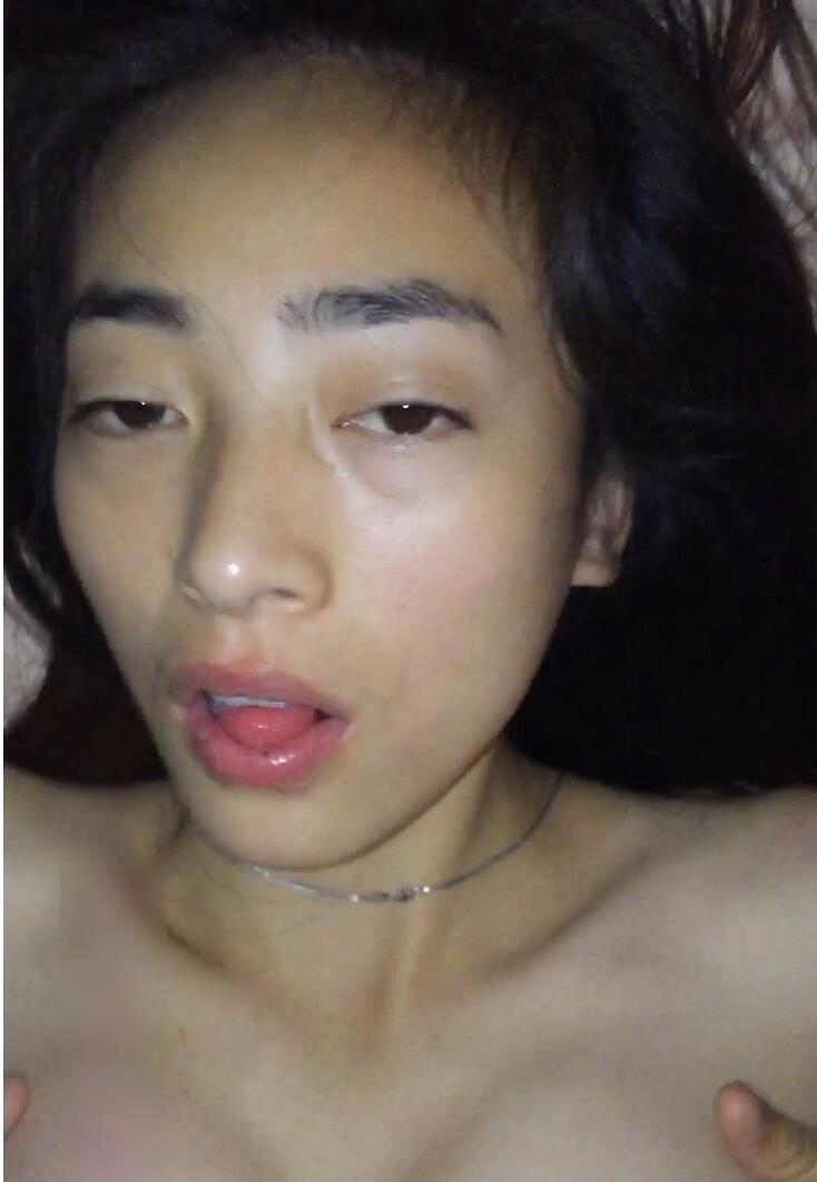 长发美女白领和男友假期旅游酒店激情啪啪自拍视频 封面