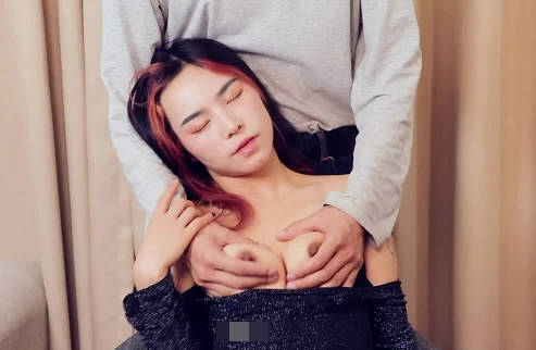 醉酒人妻惨遭同事调教强上 封面