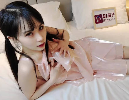 署假借宿我喝了表妹的乳汁 封面