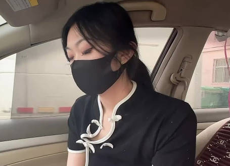 女大学生兼职家教辅导性教学 封面