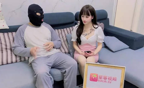 上门相亲遭遇猥琐男下药迷奸-小蜜 封面