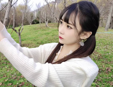 校园踏青遇到学生会主席淫荡学姐-糖糖 封面
